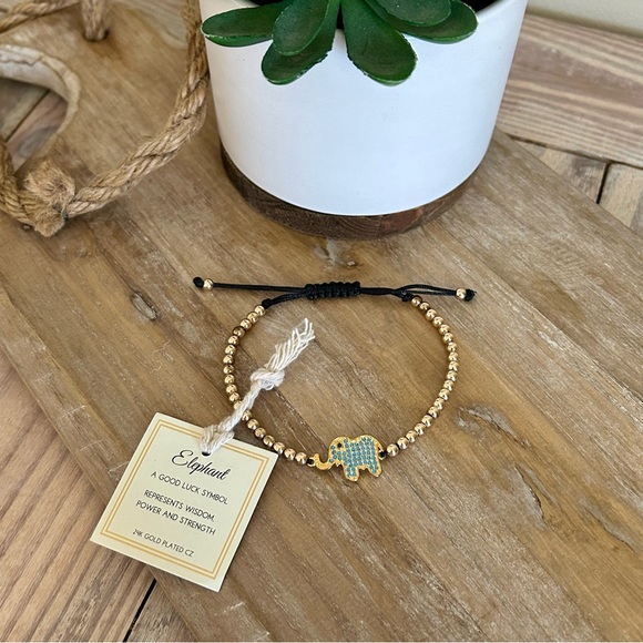 Eye Candy Crystal Elephant Bracelet 🆕 - Picture 4 of 9